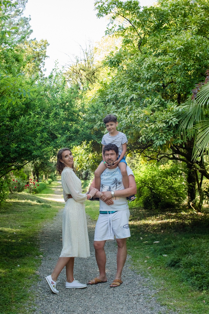 Семейная фотосессия в Сухуме - Фотограф MaryVish.ru