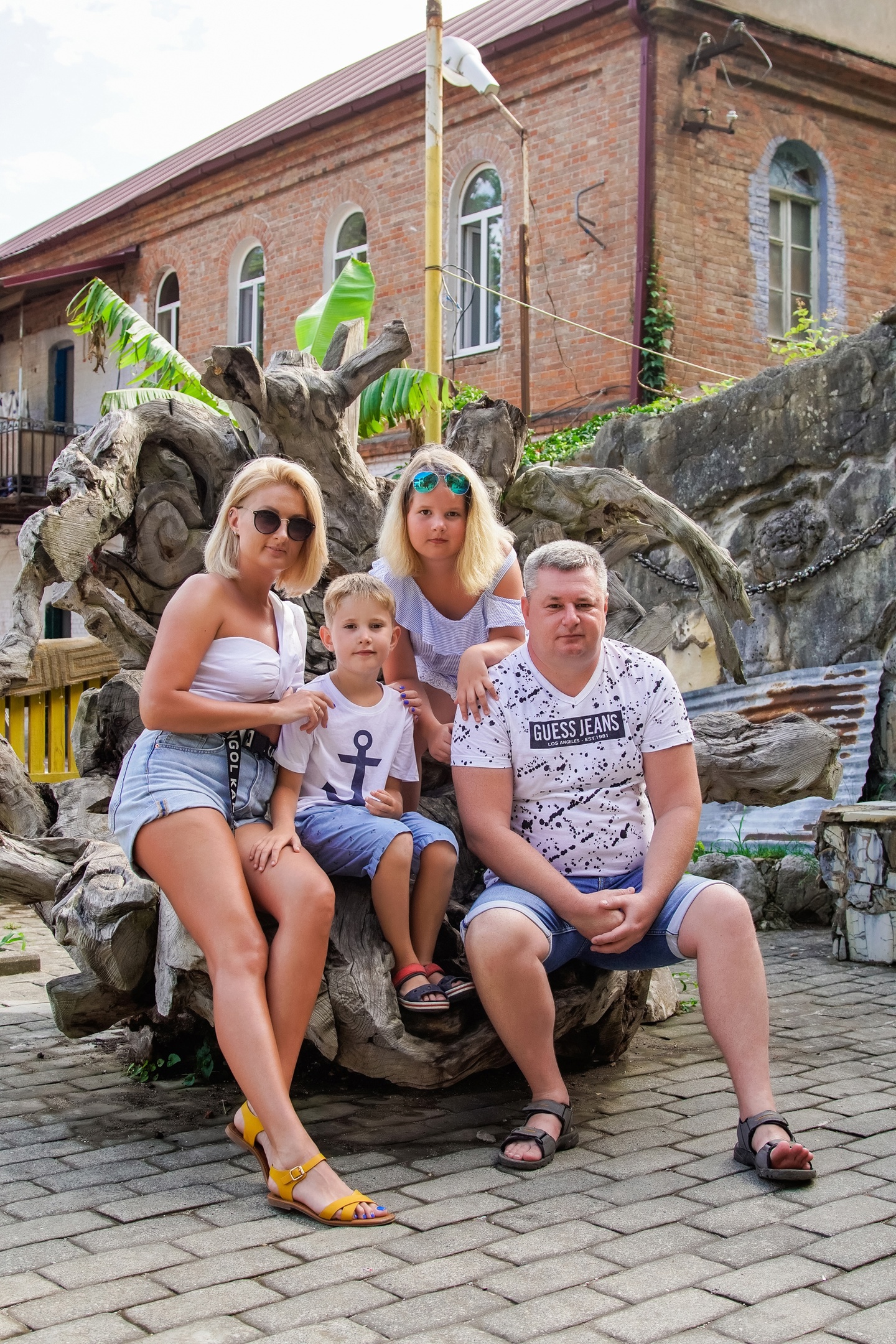 Семейная фотосессия в Новом Афоне - Фотограф MaryVish.ru